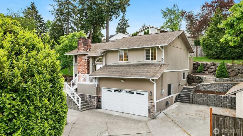 Property photo for 2805 112th Avenue Se, Bellevue photo 30