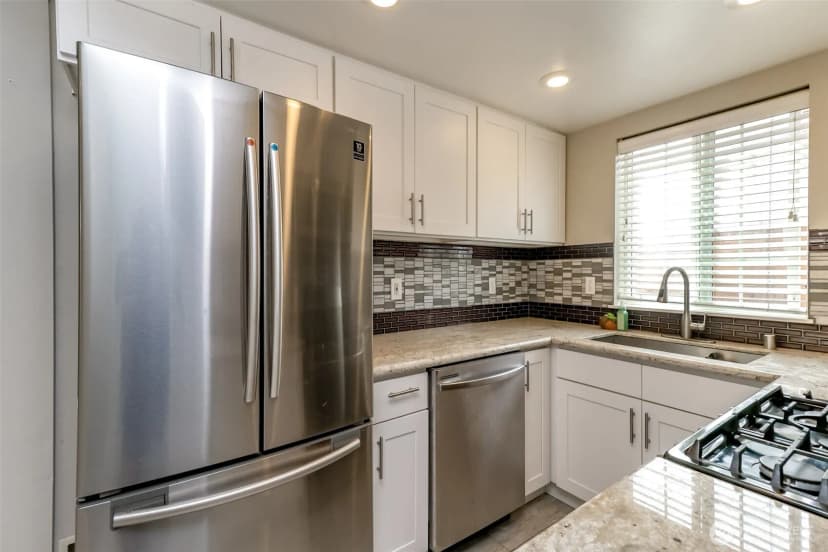Property photo for 10426 17th Avenue Sw #10426, Seattle photo 18