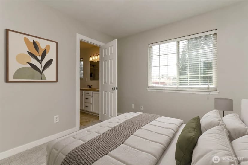 Property photo for 10426 17th Avenue Sw #10426, Seattle photo 30