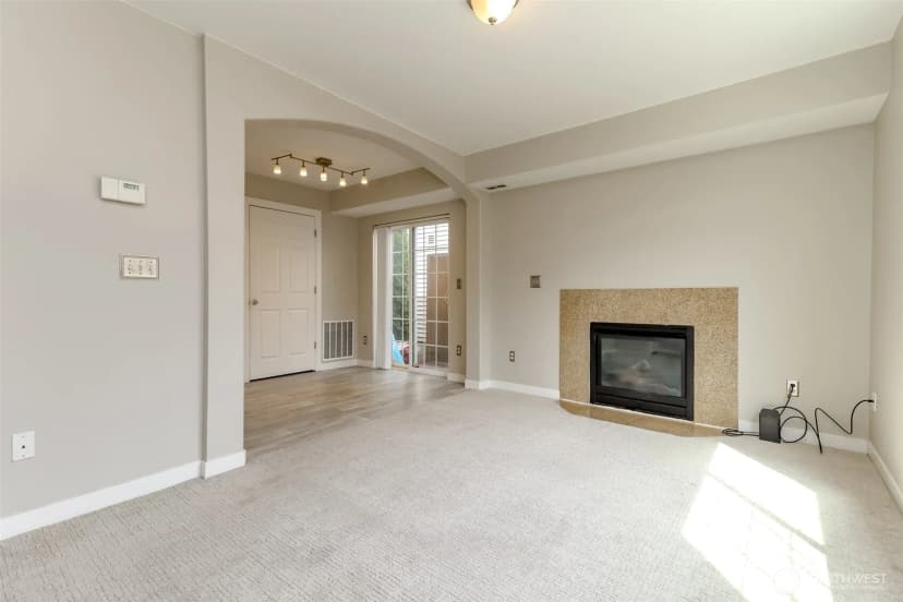 Property photo for 10426 17th Avenue Sw #10426, Seattle photo 8