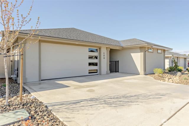 Property photo for 106 E Chinook Road, Ellensburg