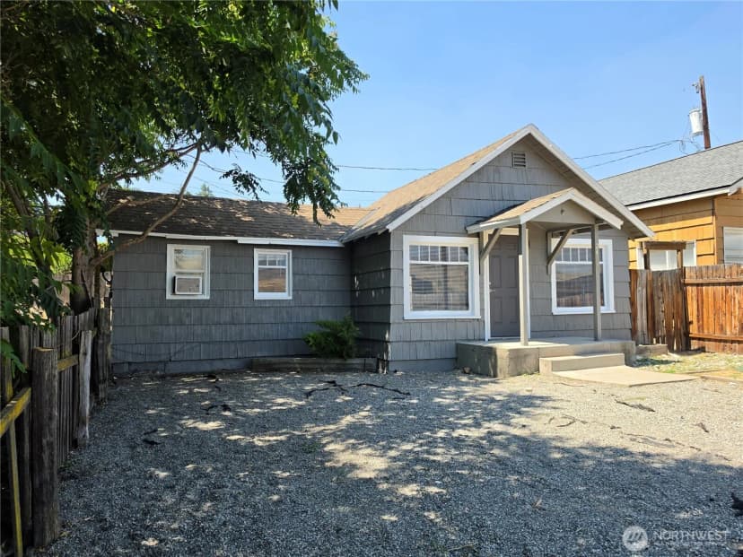 Property photo for 2436 Chatham Hill Drive, Wenatchee