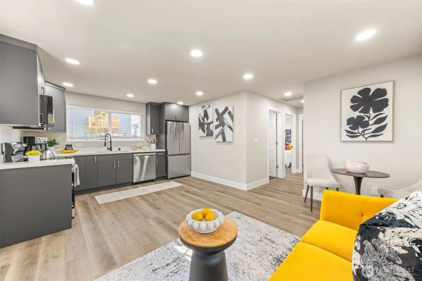 Property photo for 1411 26th Avenue, Seattle photo 9