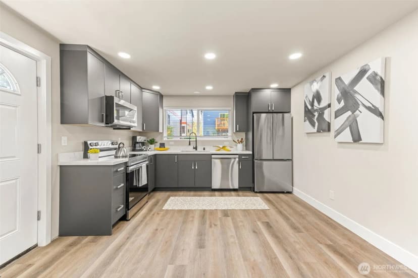 Property photo for 1411 26th Avenue, Seattle photo 10