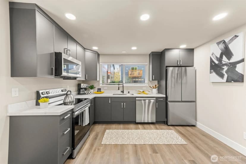 Property photo for 1411 26th Avenue, Seattle photo 12