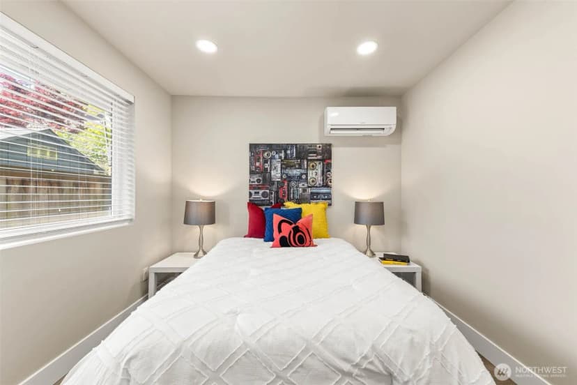Property photo for 1411 26th Avenue, Seattle photo 18