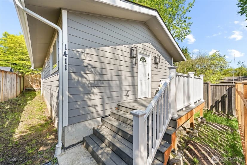 Property photo for 1411 26th Avenue, Seattle