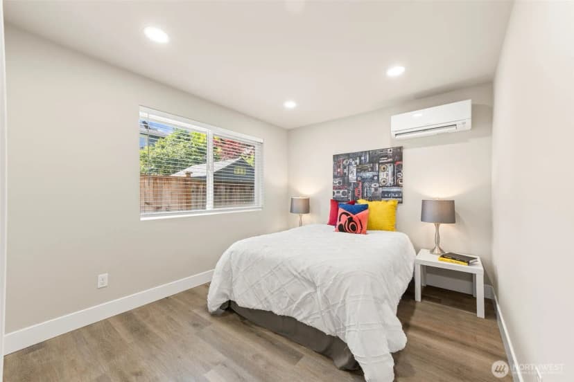 Property photo for 1411 26th Avenue, Seattle photo 17