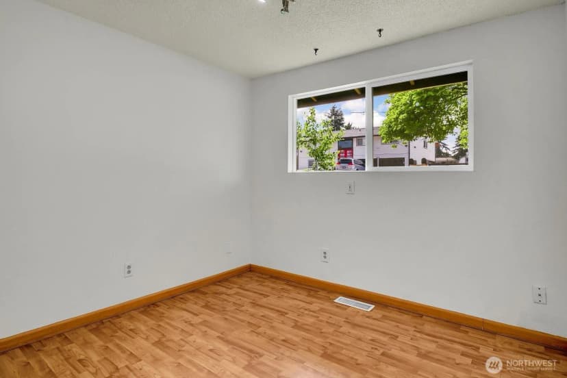Property photo for 2420 Sw 326th Street, Federal Way photo 21
