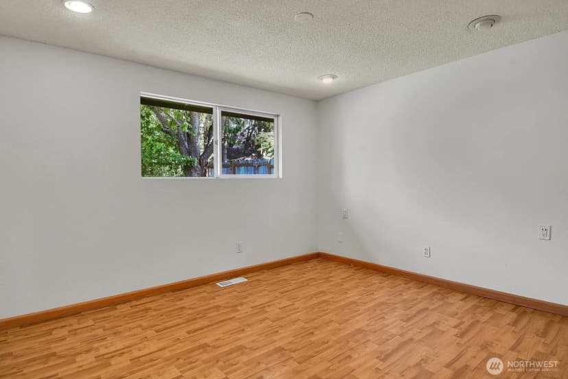 Property photo for 2420 Sw 326th Street, Federal Way photo 19