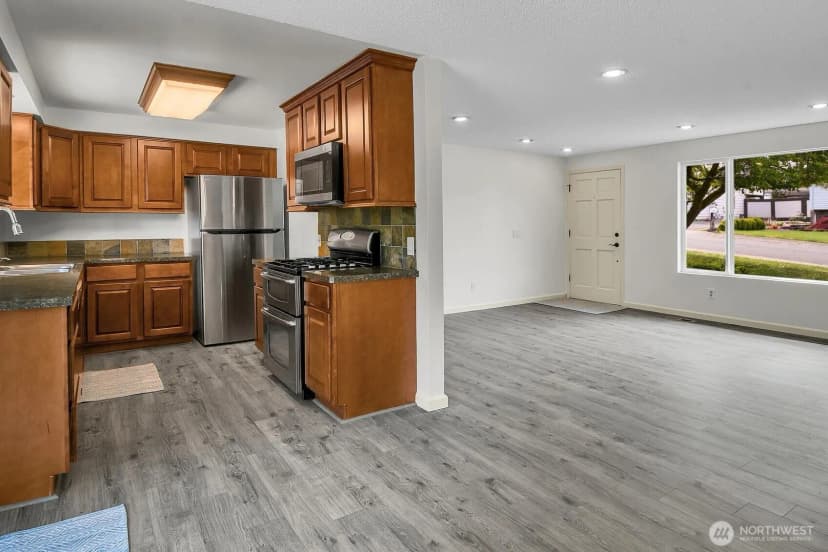 Property photo for 2420 Sw 326th Street, Federal Way photo 13