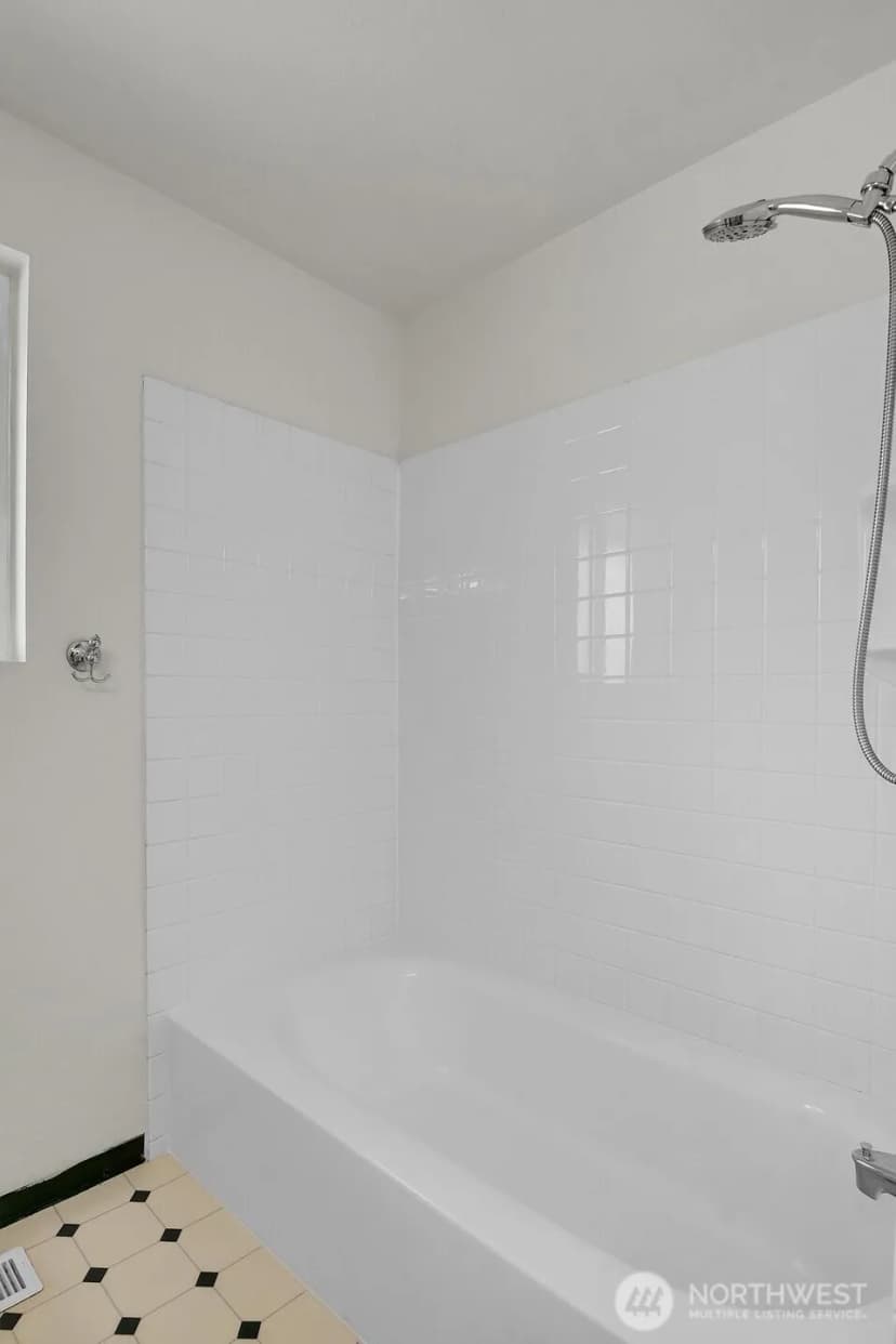 Property photo for 2420 Sw 326th Street, Federal Way photo 17