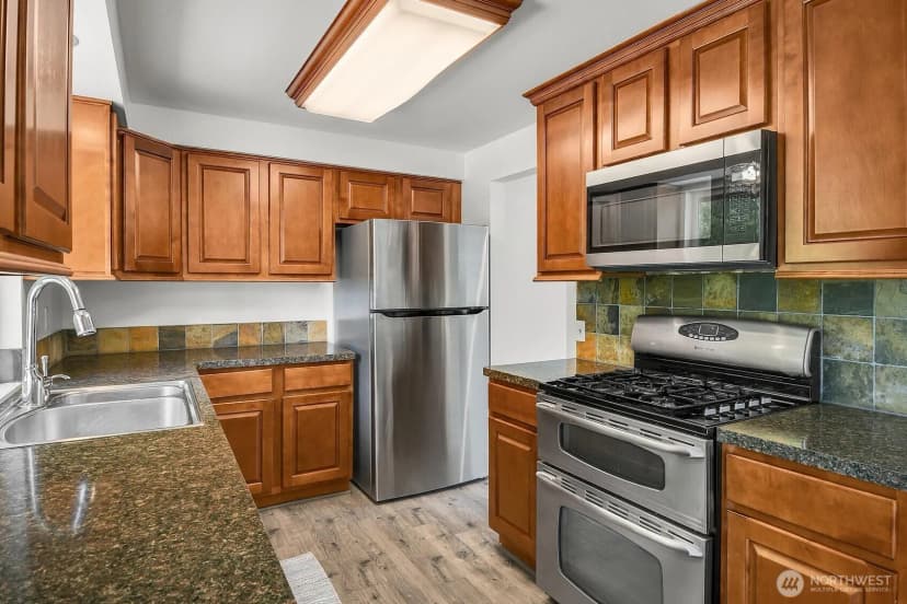 Property photo for 2420 Sw 326th Street, Federal Way photo 15