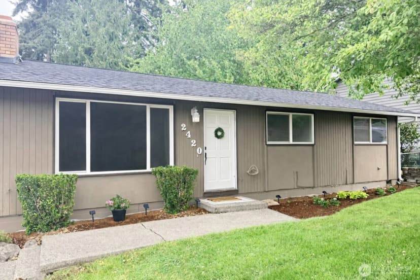 Property photo for 2420 Sw 326th Street, Federal Way photo 4