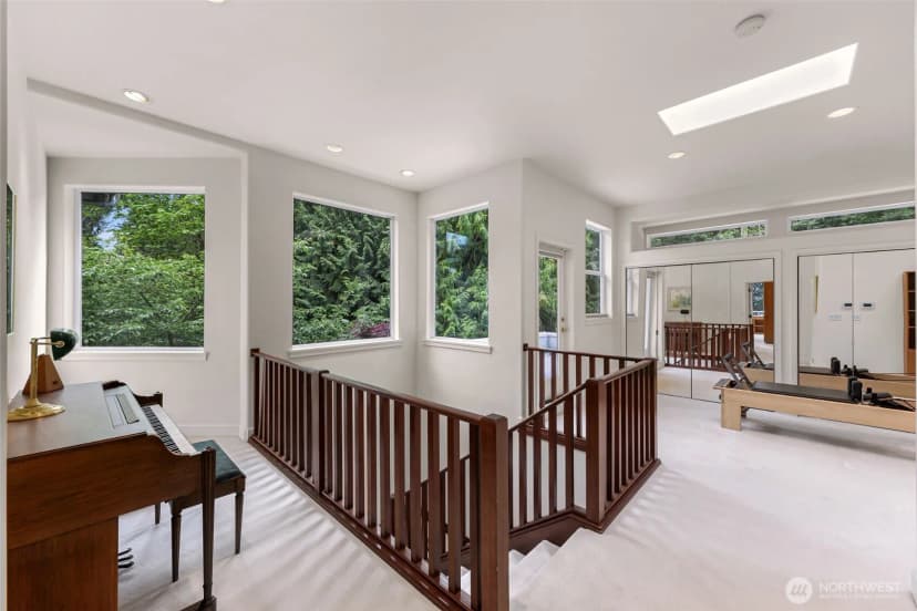 Property photo for 1120 W Lake Sammamish Parkway Se, Bellevue photo 10