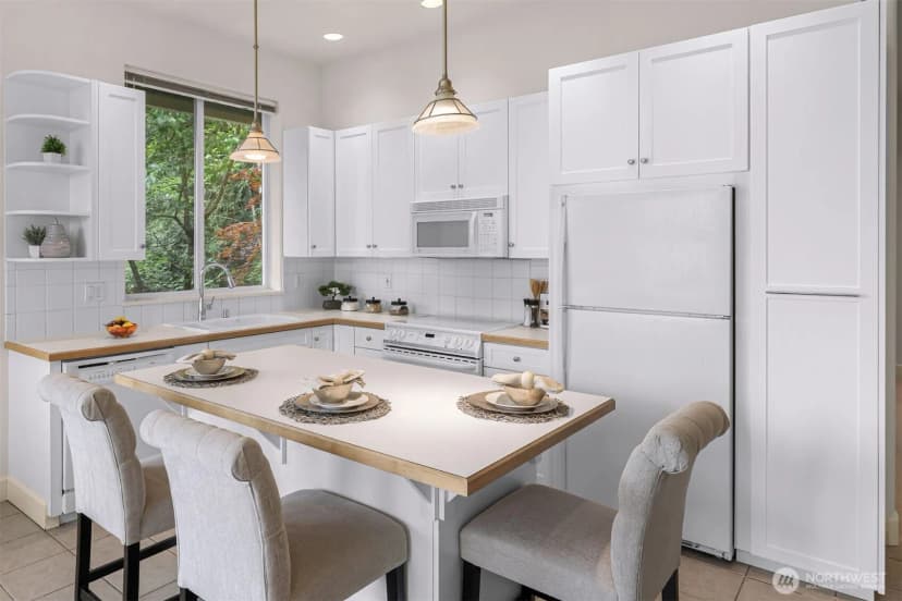 Property photo for 1120 W Lake Sammamish Parkway Se, Bellevue photo 20