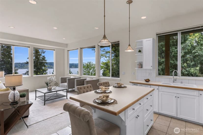 Property photo for 1120 W Lake Sammamish Parkway Se, Bellevue photo 18