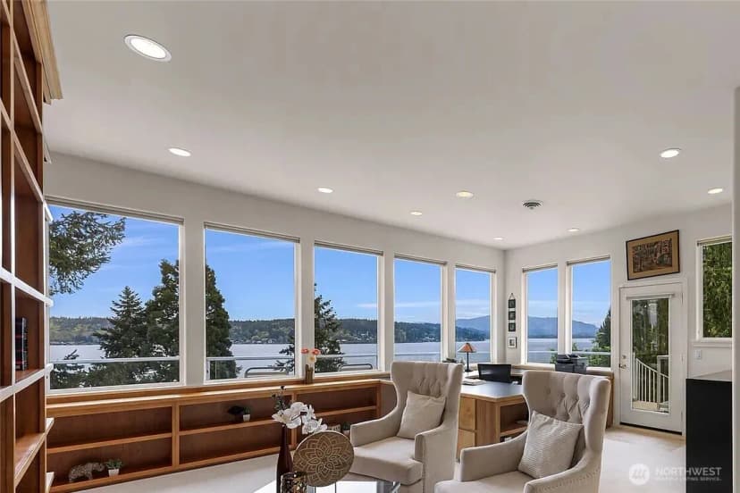 Property photo for 1120 W Lake Sammamish Parkway Se, Bellevue photo 11