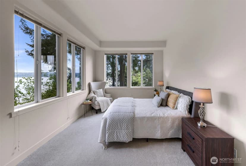 Property photo for 1120 W Lake Sammamish Parkway Se, Bellevue photo 22