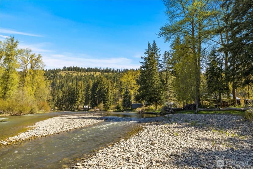 Property photo for 61 Heron Dr, Cle Elum