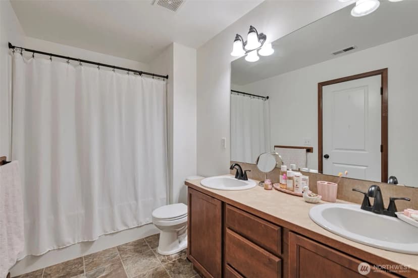 Property photo for 13112 27th Place W, Everett photo 17