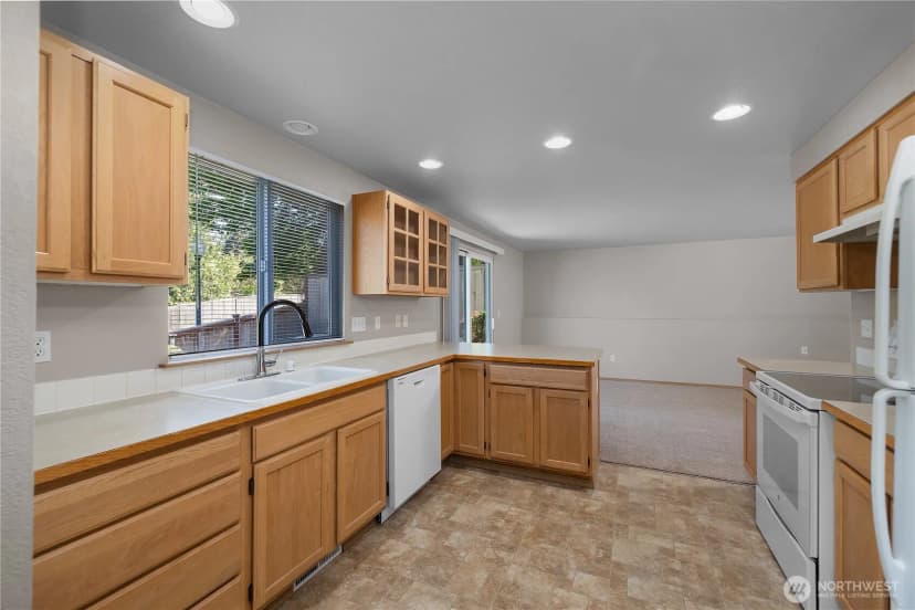 Property photo for 3608 Bittersweet Street Se, Olympia photo 6