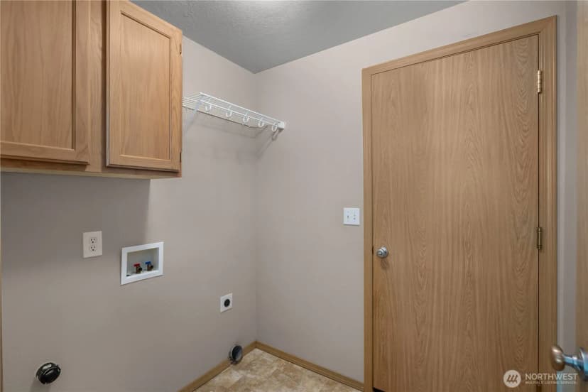 Property photo for 3608 Bittersweet Street Se, Olympia photo 11