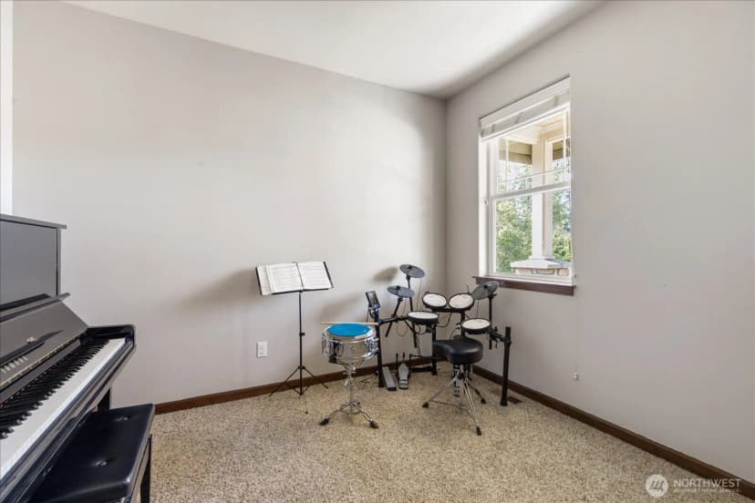 Property photo for 2837 Sw Fairway Point Drive, Oak Harbor photo 17