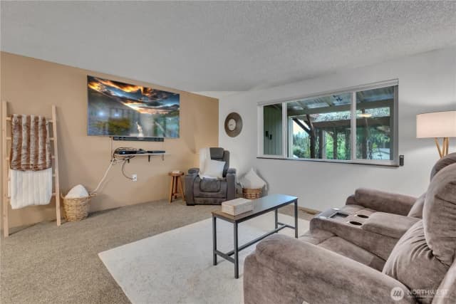 Property photo for 32544 24th Avenue Sw, Federal Way photo 5