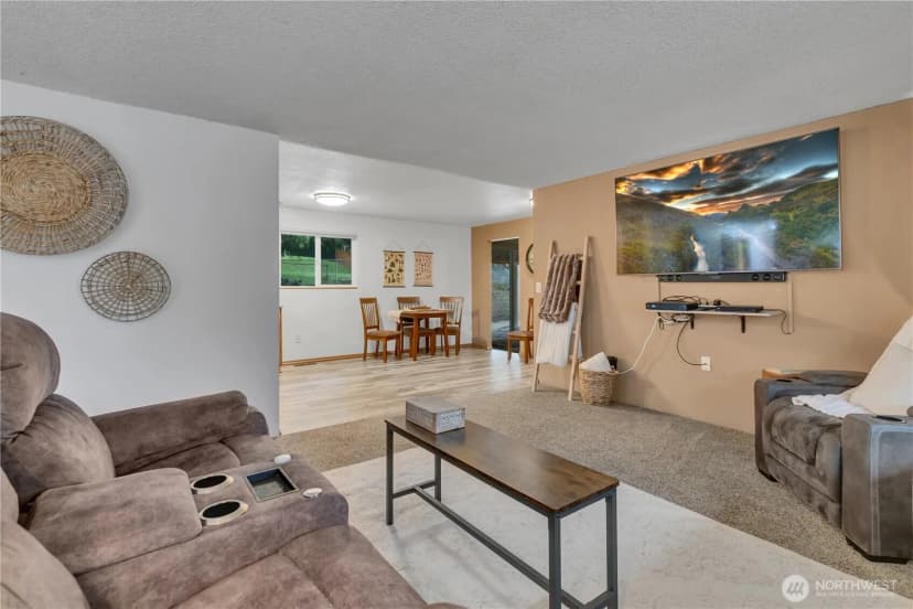 Property photo for 32544 24th Avenue Sw, Federal Way photo 6
