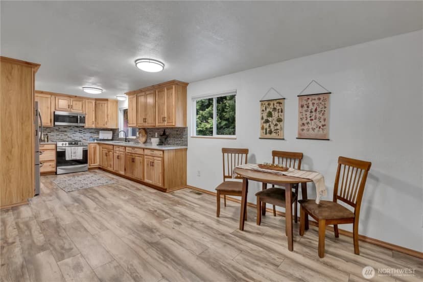 Property photo for 32544 24th Avenue Sw, Federal Way photo 8