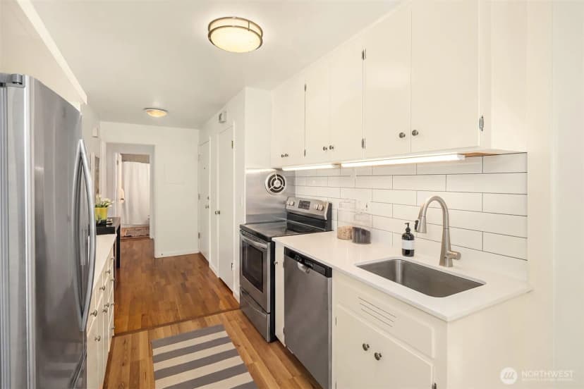 Property photo for 2524 Boyer Avenue E #446, Seattle photo 8