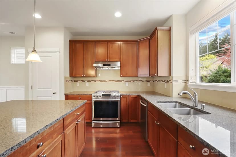 Property photo for 10248 242nd Avenue Ne, Redmond photo 14