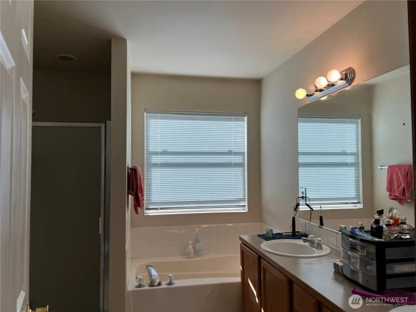 Property photo for 12810 82nd Avenue Ct E, Puyallup photo 9
