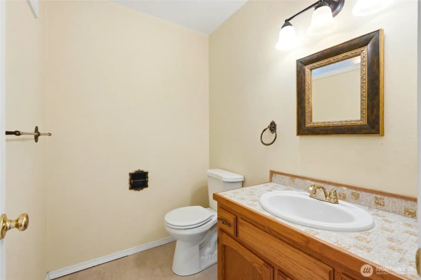 Property photo for 2198 Aurora Court, Oak Harbor photo 22
