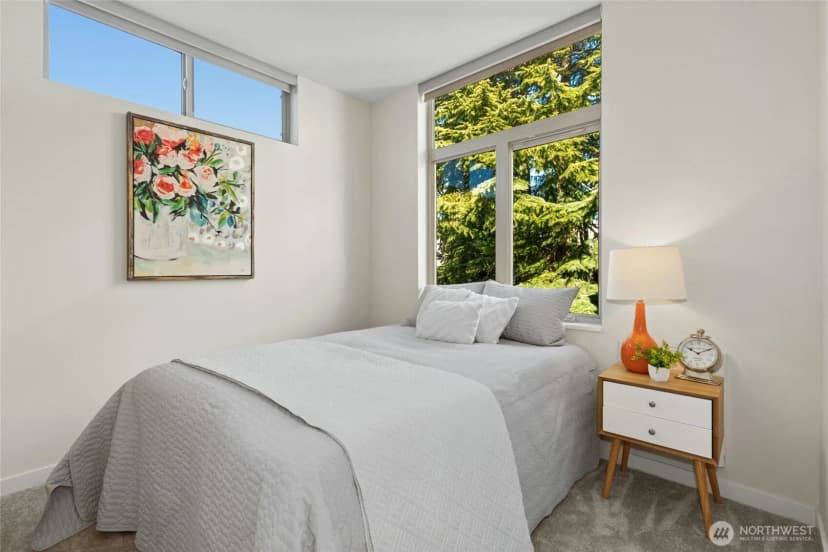 Property photo for 4411 Meridian Avenue N, Seattle photo 20