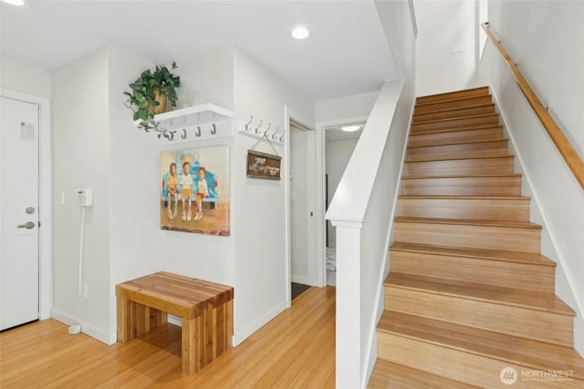 Property photo for 4411 Meridian Avenue N, Seattle photo 2