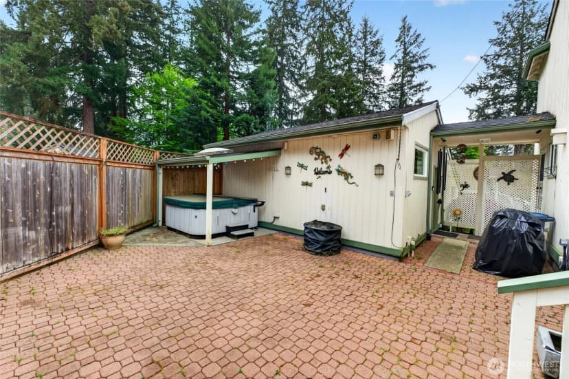 Property photo for 6201 75th Avenue Ct W, University Place photo 32