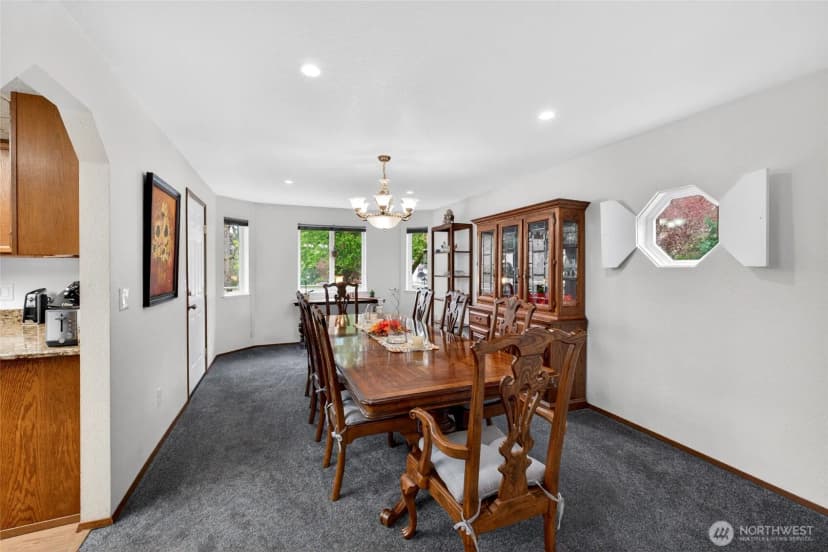 Property photo for 6201 75th Avenue Ct W, University Place photo 9