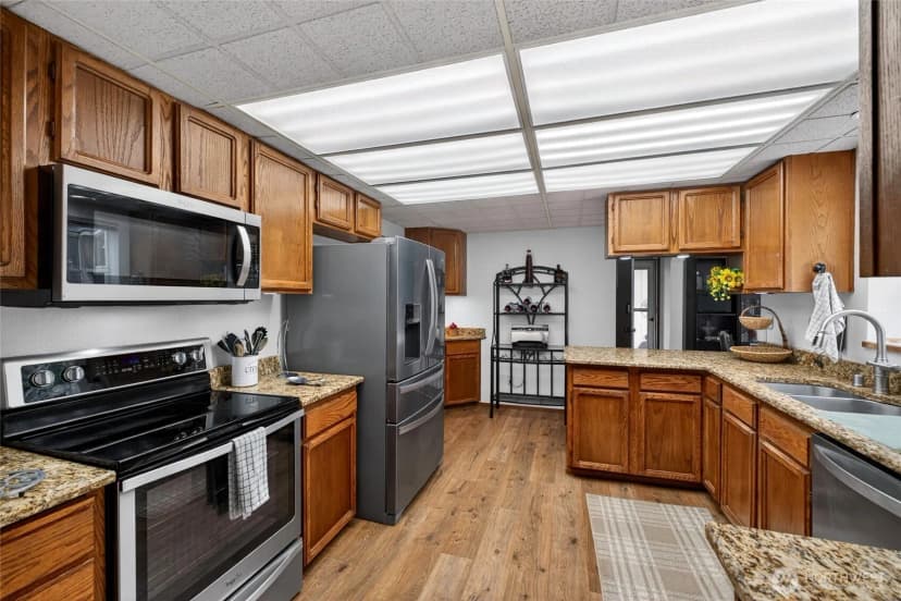 Property photo for 6201 75th Avenue Ct W, University Place photo 11