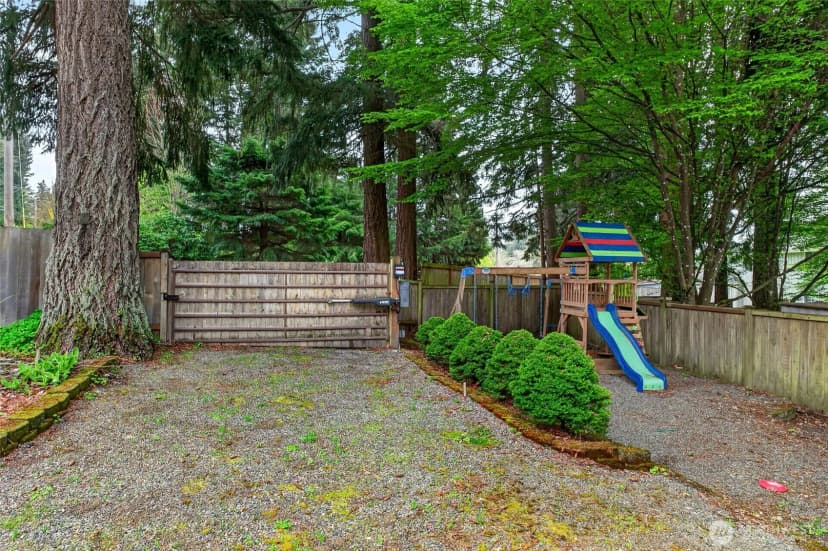 Property photo for 6201 75th Avenue Ct W, University Place photo 36