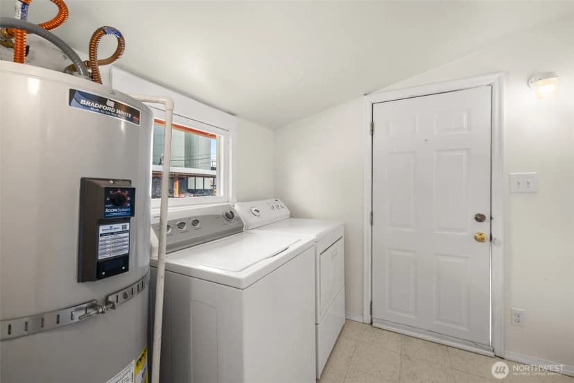 Property photo for 233 W Third Street, Port Angeles photo 18