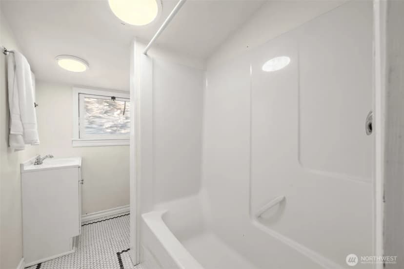 Property photo for 233 W Third Street, Port Angeles photo 20