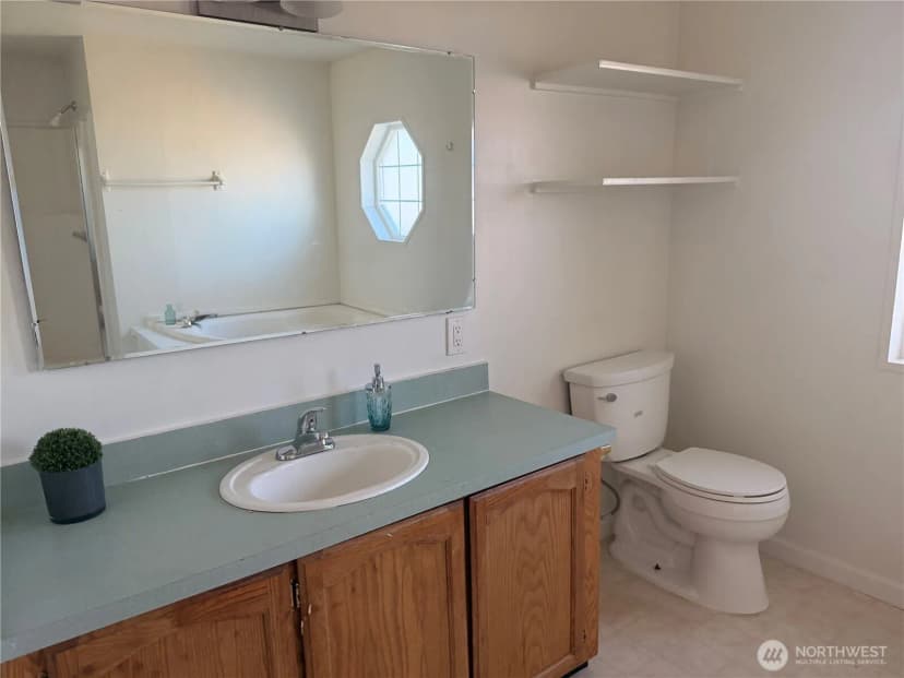 Property photo for 612 Orchard Drive Sw, Mattawa photo 9