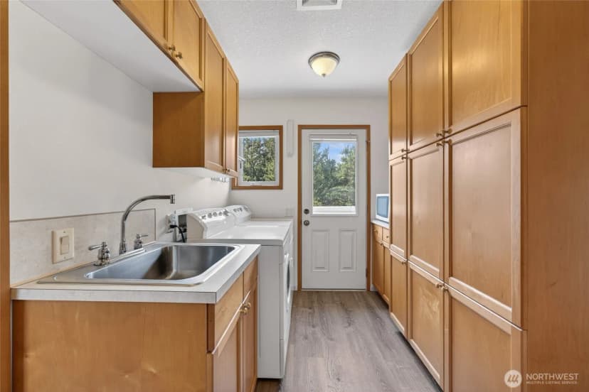 Property photo for 1104 120th Place, Long Beach photo 16