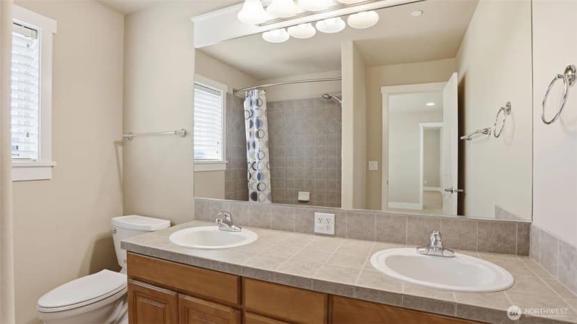 Property photo for 11935 Se 76th Street, Newcastle photo 34