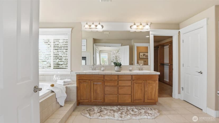 Property photo for 11935 Se 76th Street, Newcastle photo 25