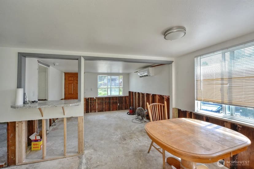 Property photo for 425 N Hawthorne Street, Burlington photo 16
