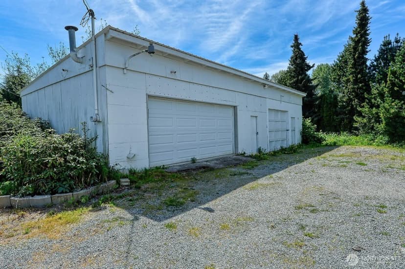 Property photo for 425 N Hawthorne Street, Burlington photo 9