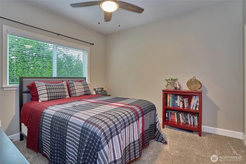 Property photo for 18248 240th Ave Se, Maple Valley photo 27